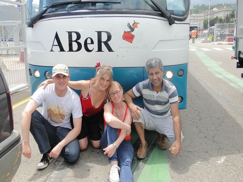 Sleepliner mit seinen Mitarbeitern Sleepliner mit seinen Mitarbeitern